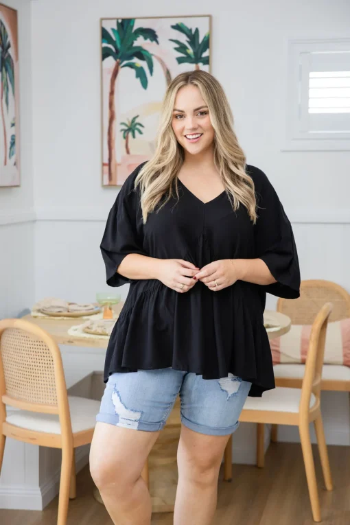 Peak Top in Black