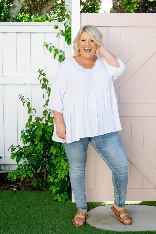 Peak Top in White