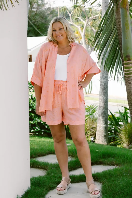 Shelley Shorts in Orange Sahara