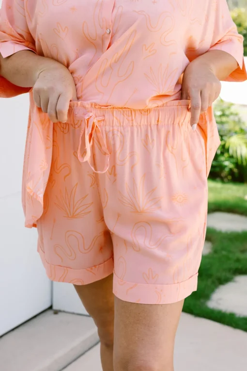 Shelley Shorts in Orange Sahara
