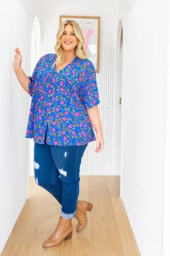 Tiggy Peak Top in Winter Blooms