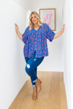 Tiggy Peak Top in Winter Blooms