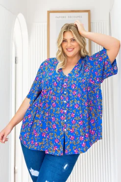 Tiggy Peak Top in Winter Blooms