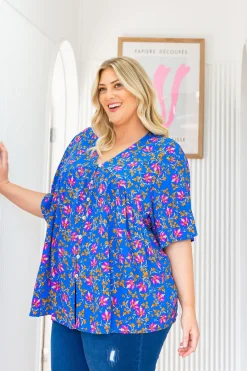 Tiggy Peak Top in Winter Blooms
